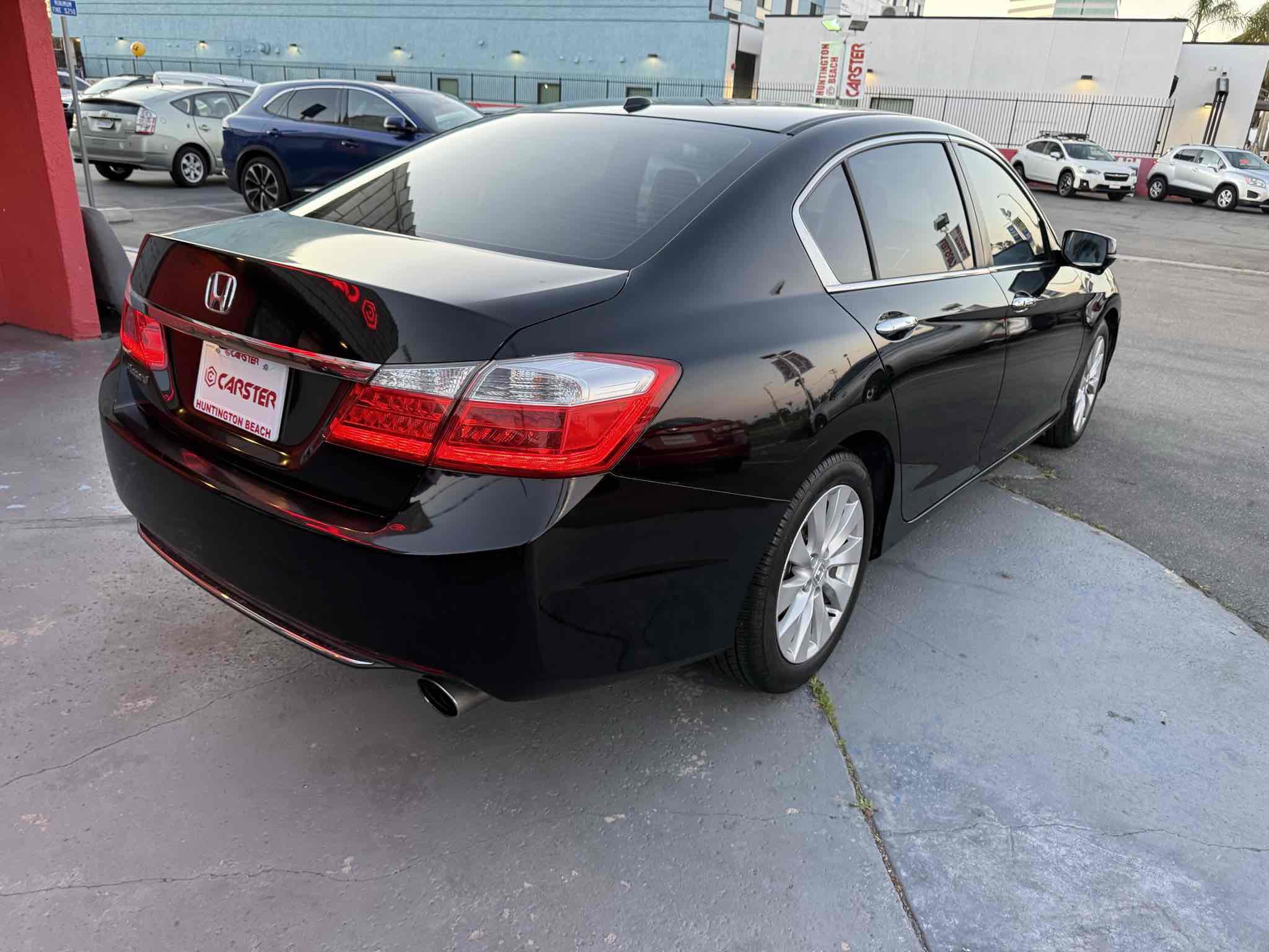 Used 2013 Honda Accord EX-L image 6