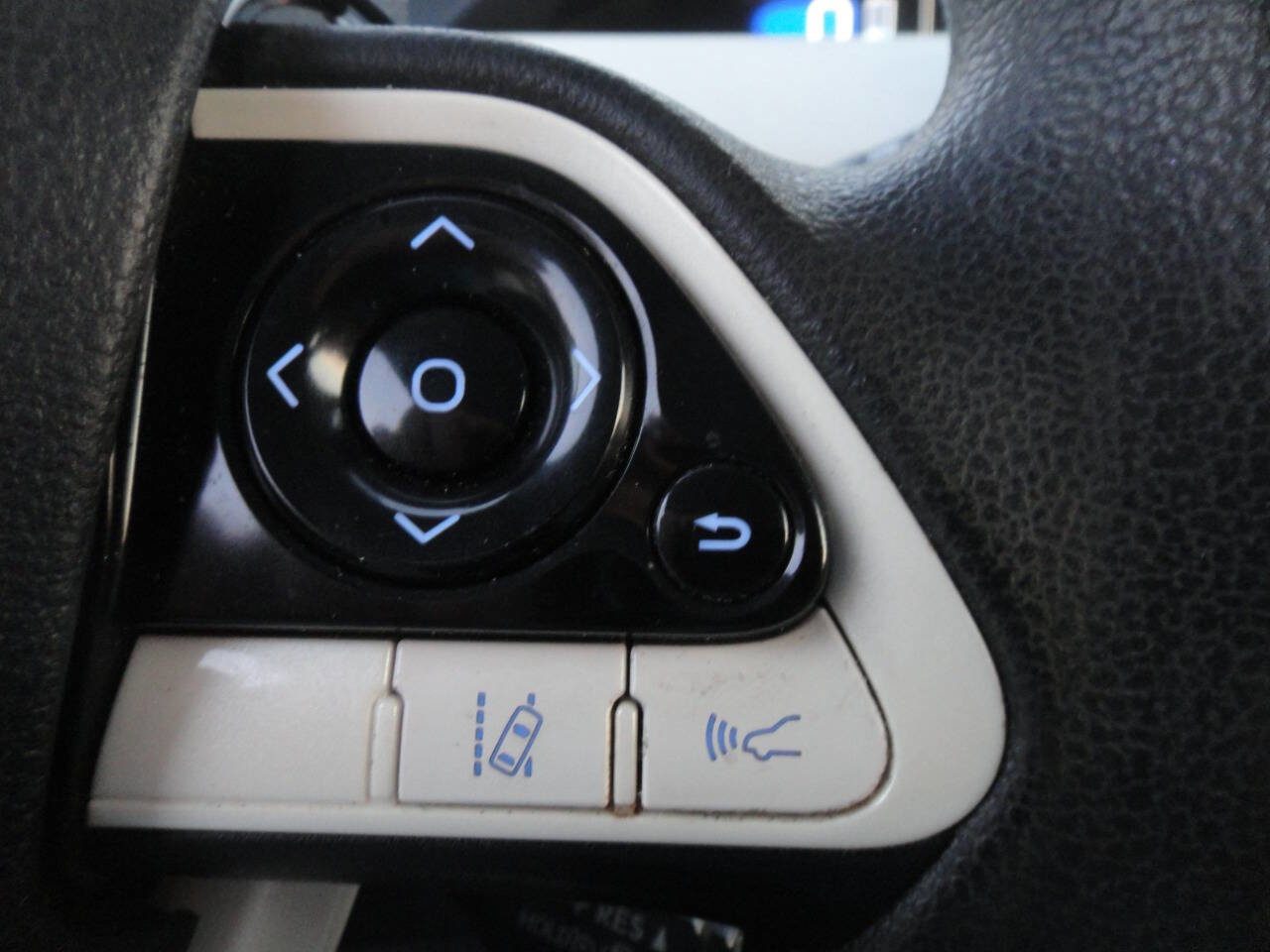 Used 2018 Toyota Prius Two w/ Prius Two Safety Plus Package image 16