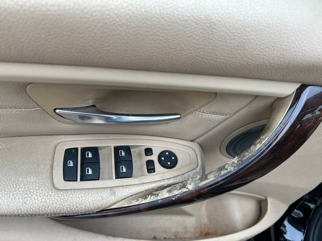 Used 2013 BMW 335i xDrive Sedan AWD/4WD image 14