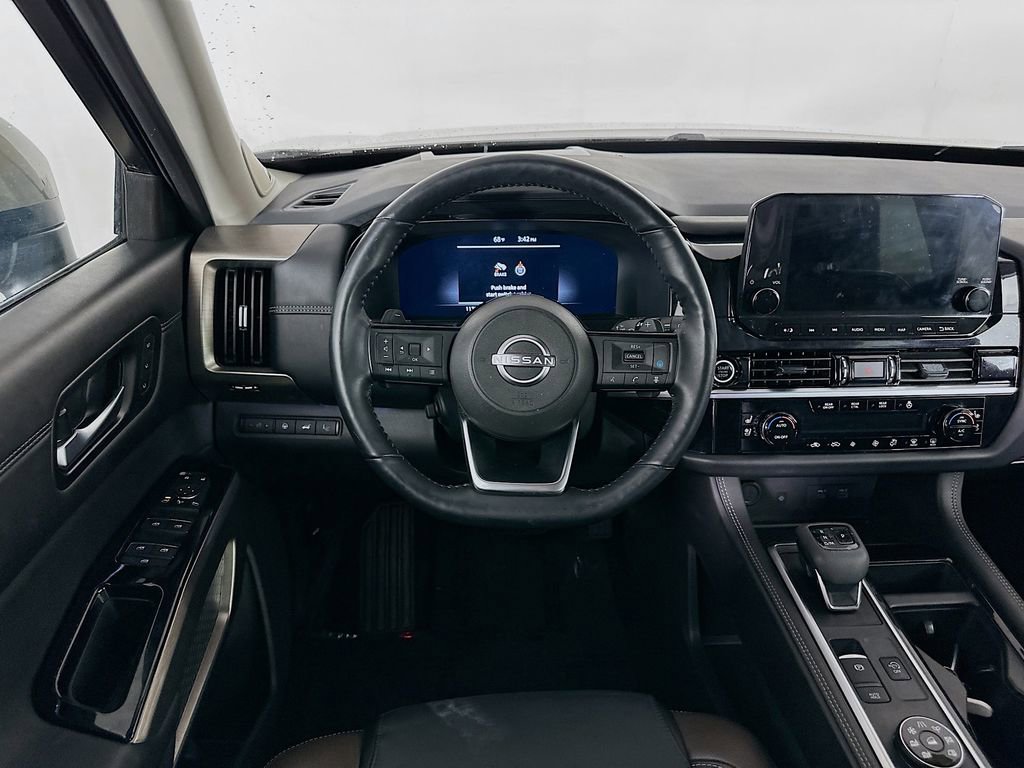Certified 2024 Nissan Pathfinder Platinum image 31