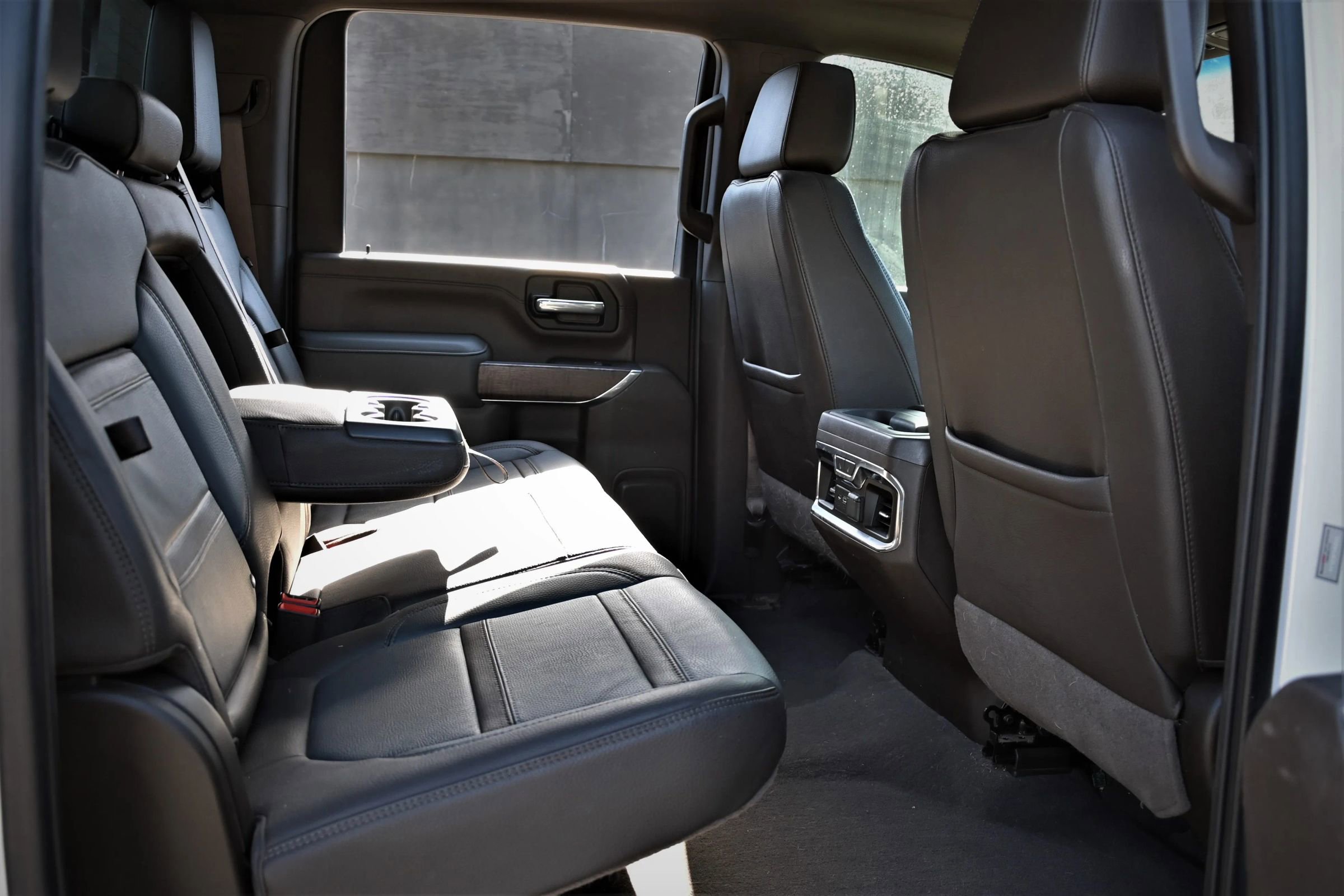 Used 2023 GMC Sierra 2500 Denali w/ Denali Ultimate Package AWD/4WD image 17