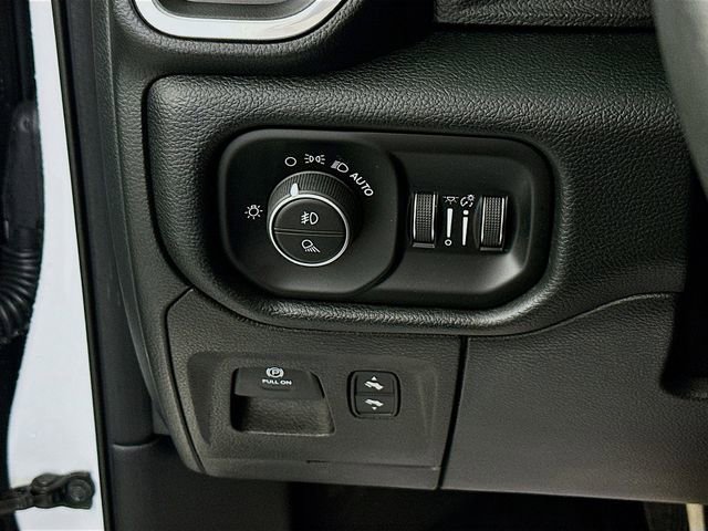 Used 2021 RAM 1500 Laramie AWD/4WD image 10