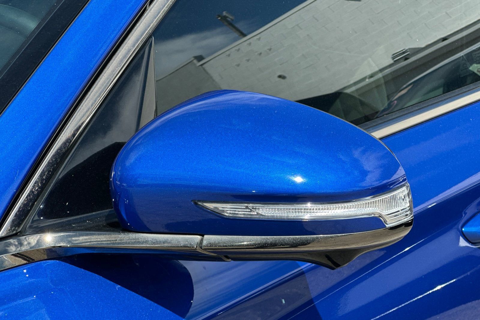 Used 2023 Genesis G70 3.3T w/ Sport Prestige Package image 11