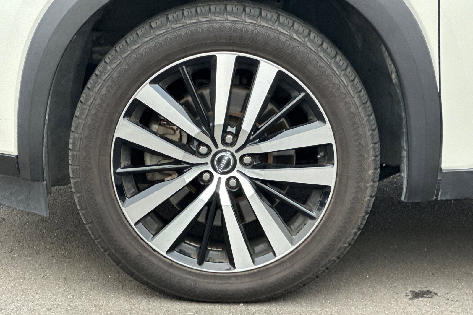 Used 2023 Nissan Pathfinder Platinum image 48