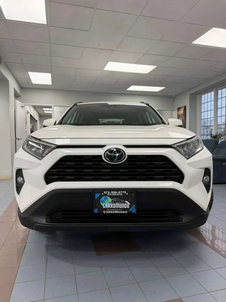 Used 2019 Toyota RAV4 XLE Premium w/ Cold Weather Package AWD/4WD image 2