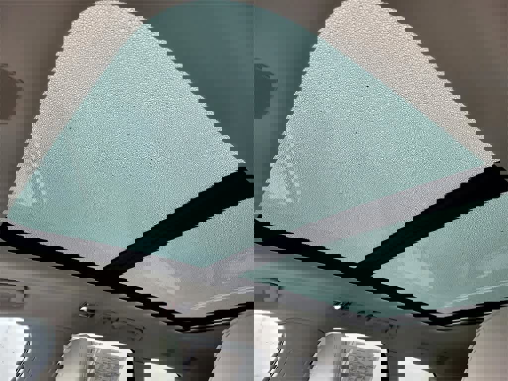 Used 2018 Volvo XC60 T8 Inscription w/ Advanced Package image 10