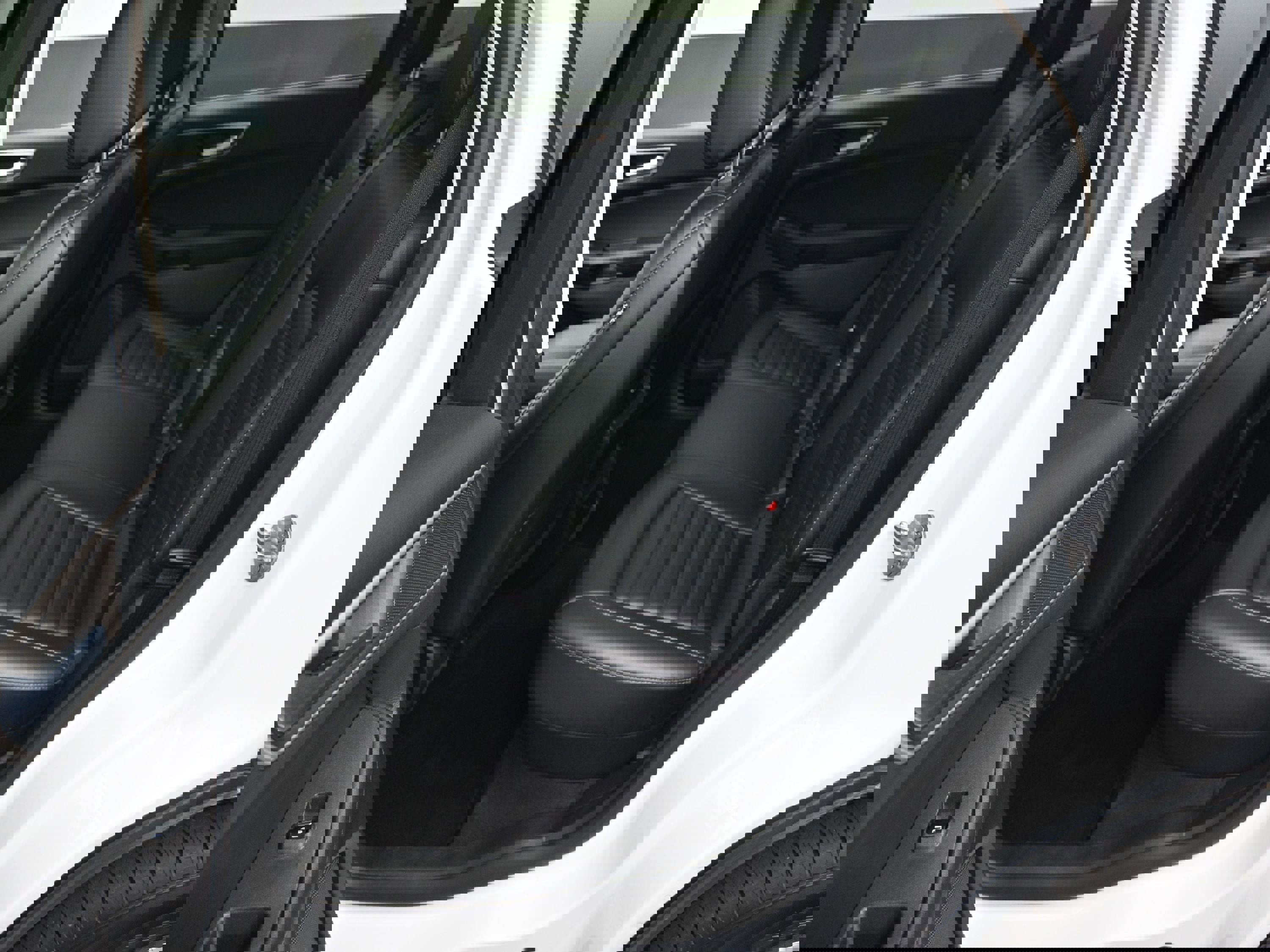 Used 2023 Ford Edge SEL image 23