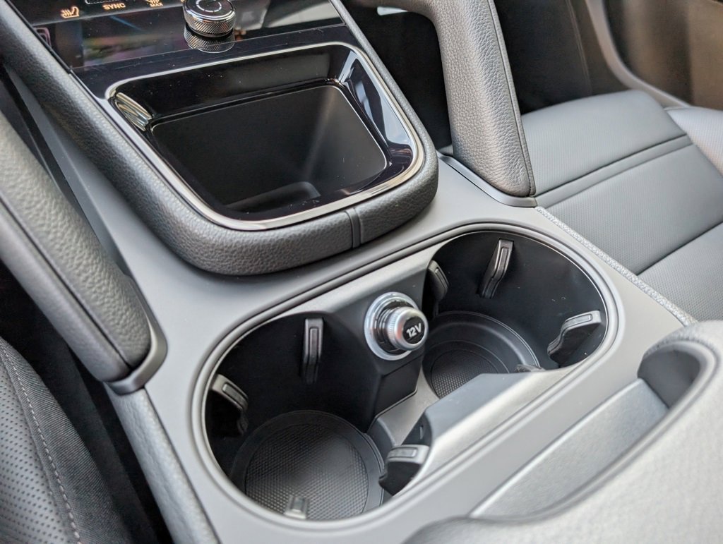 New 2026 Porsche Cayenne image 18