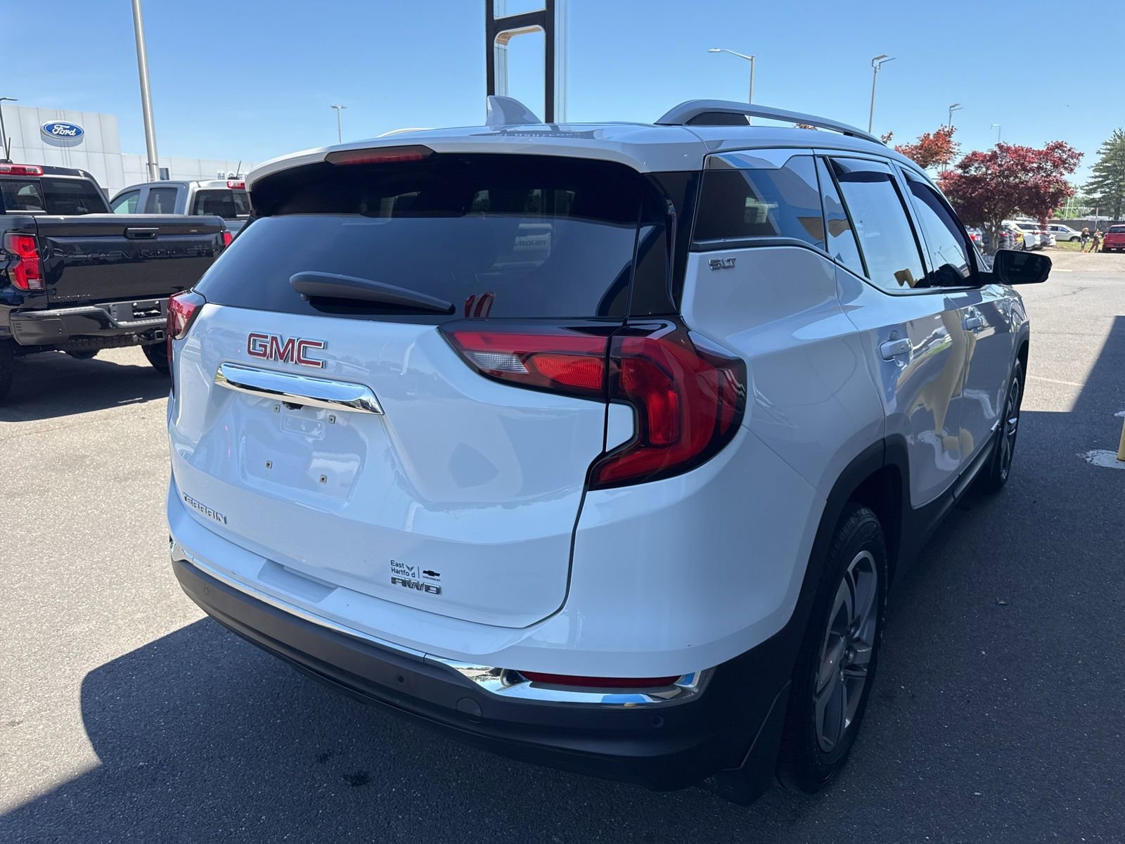Used 2021 GMC Terrain SLT w/ Infotainment Package II AWD/4WD image 6