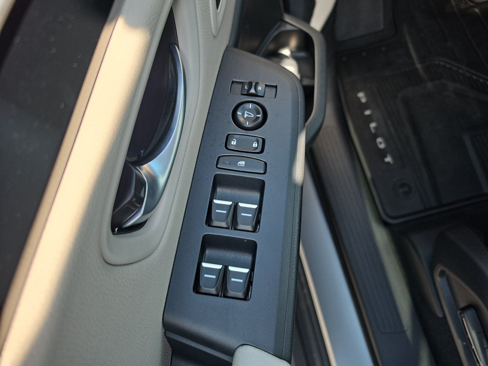 New 2026 Honda Pilot EX-L image 14