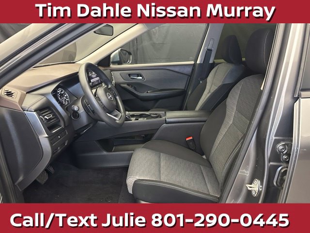 Used 2023 Nissan Rogue SV AWD/4WD image 21