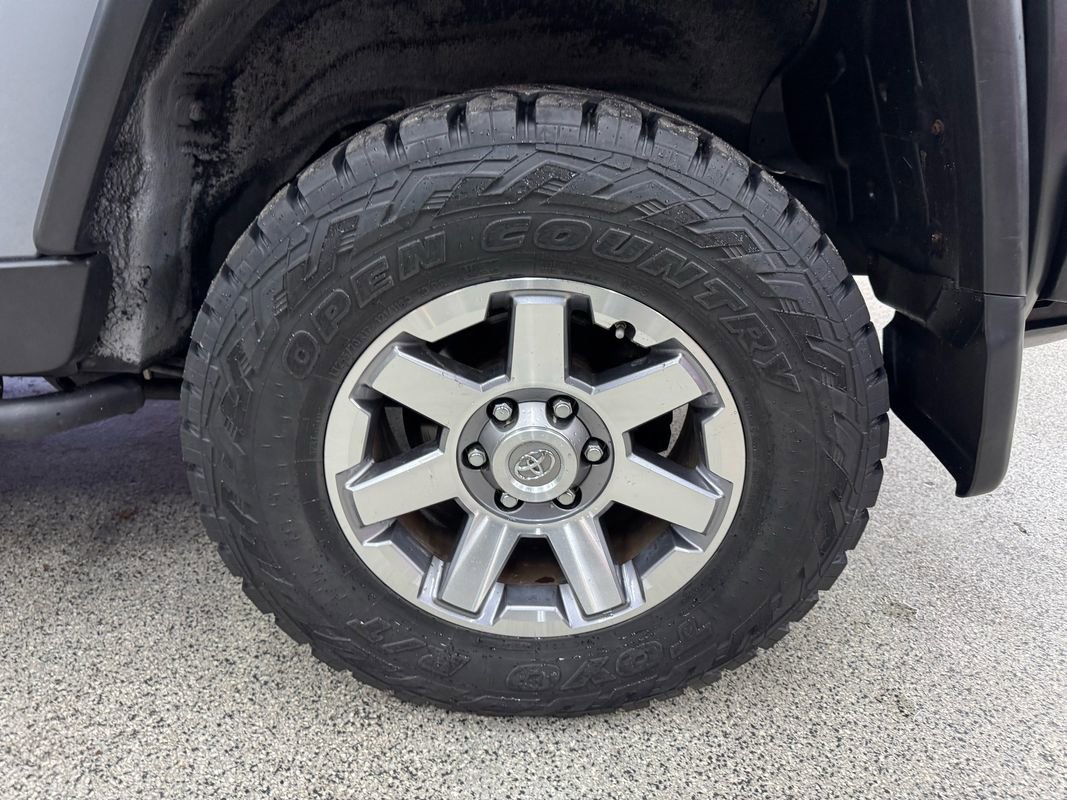 Used 2014 Toyota FJ Cruiser 4WD w/ Convenience Package image 32