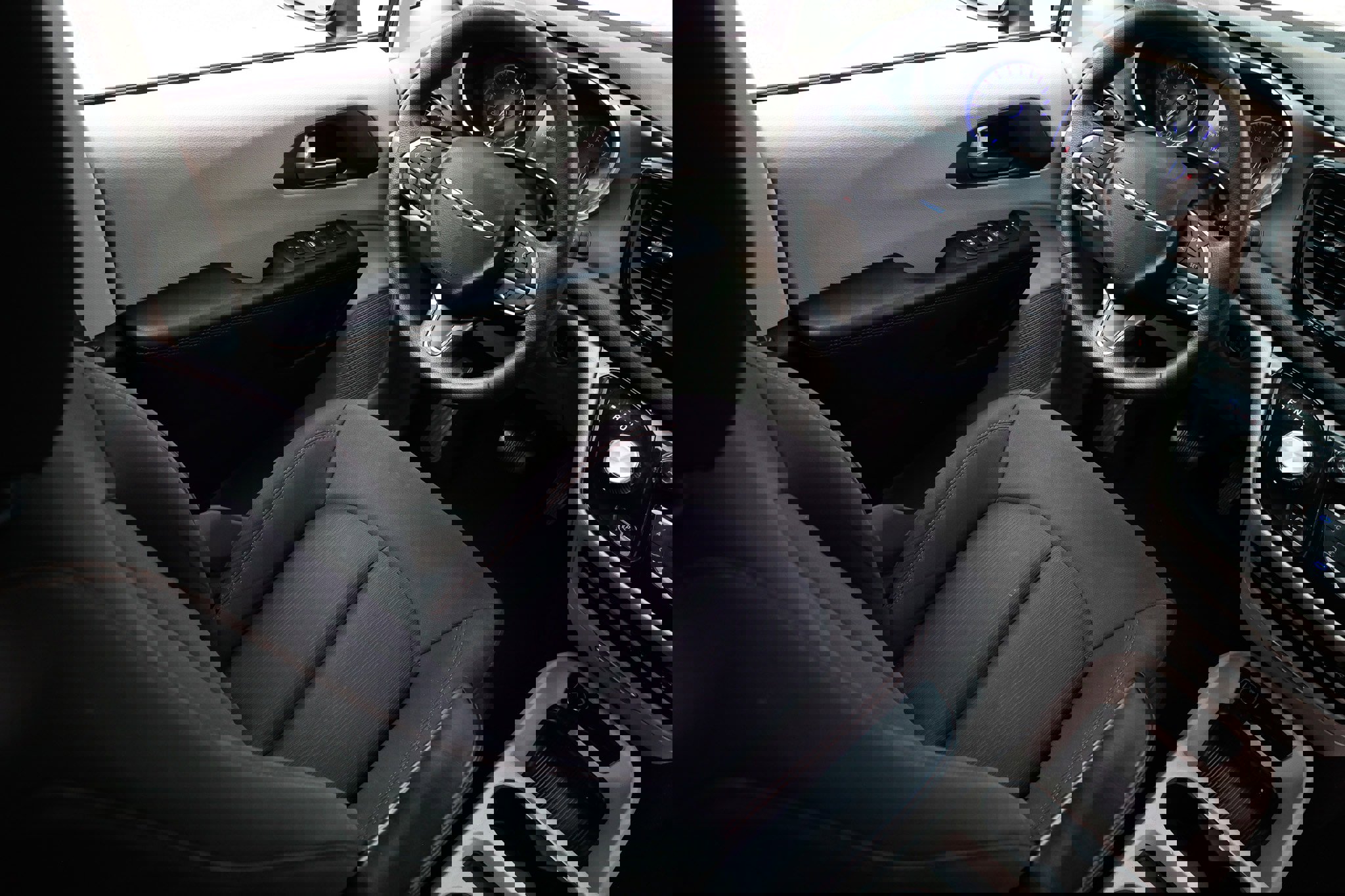 Used 2017 Chrysler Pacifica LX image 25