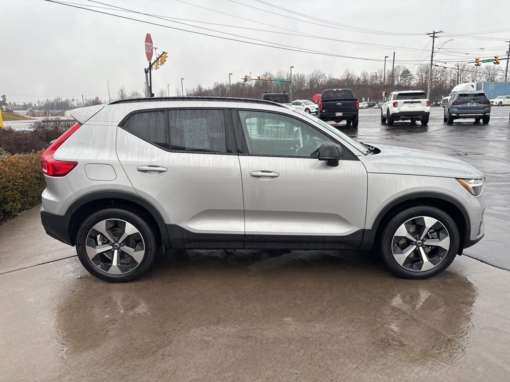 Certified 2023 Volvo XC40 B5 Plus w/ Driver Assist Package image 5