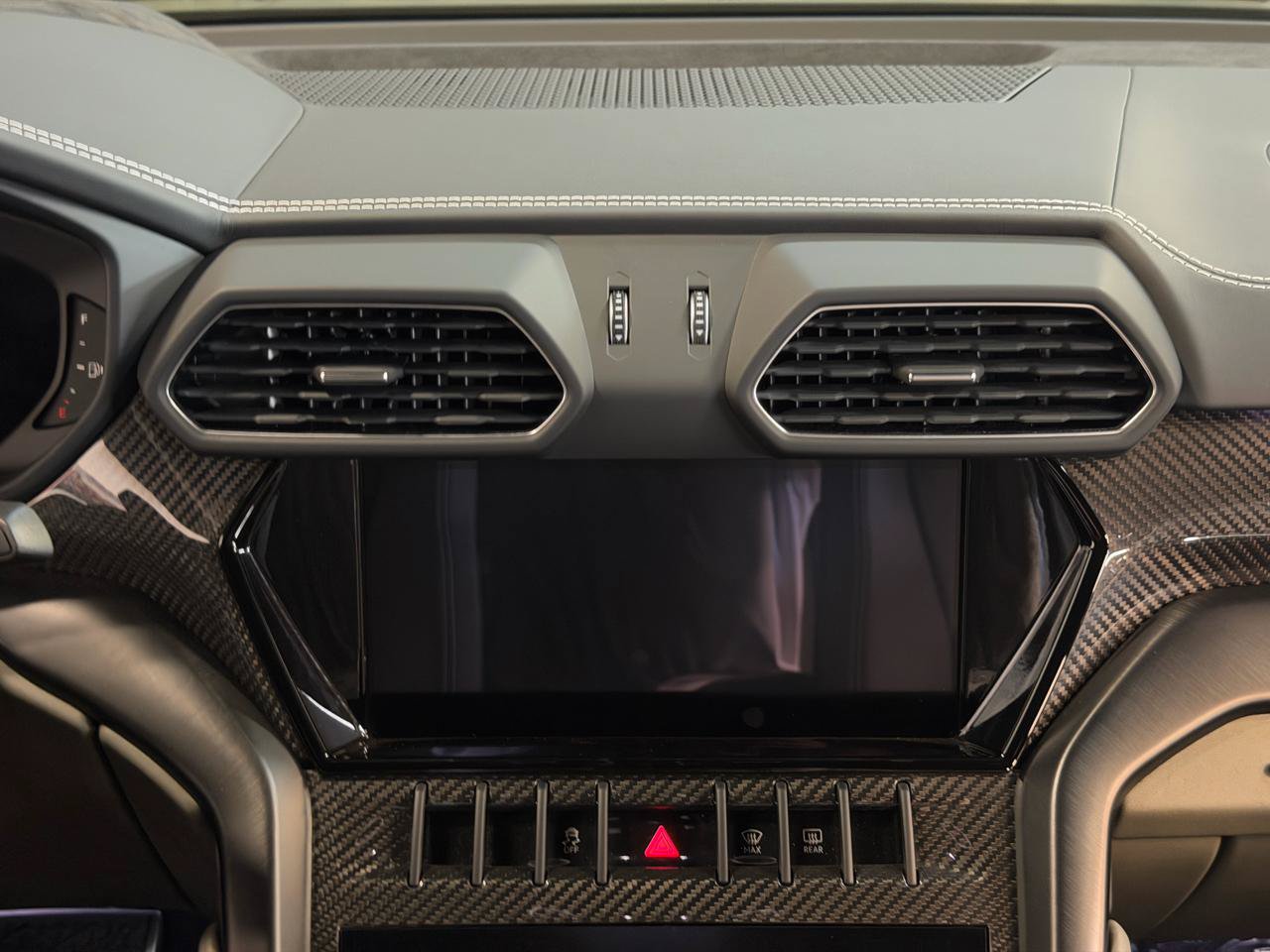 Used 2024 Lamborghini Urus S AWD/4WD image 21