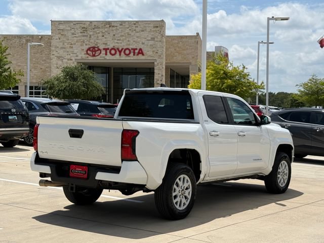 Used 2026 Toyota Tacoma SR5 AWD/4WD image 4