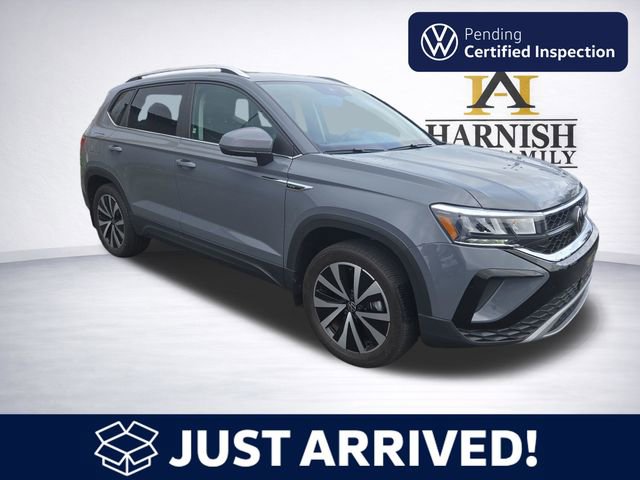 Certified 2023 Volkswagen Taos SE w/ Panoramic Sunroof Package