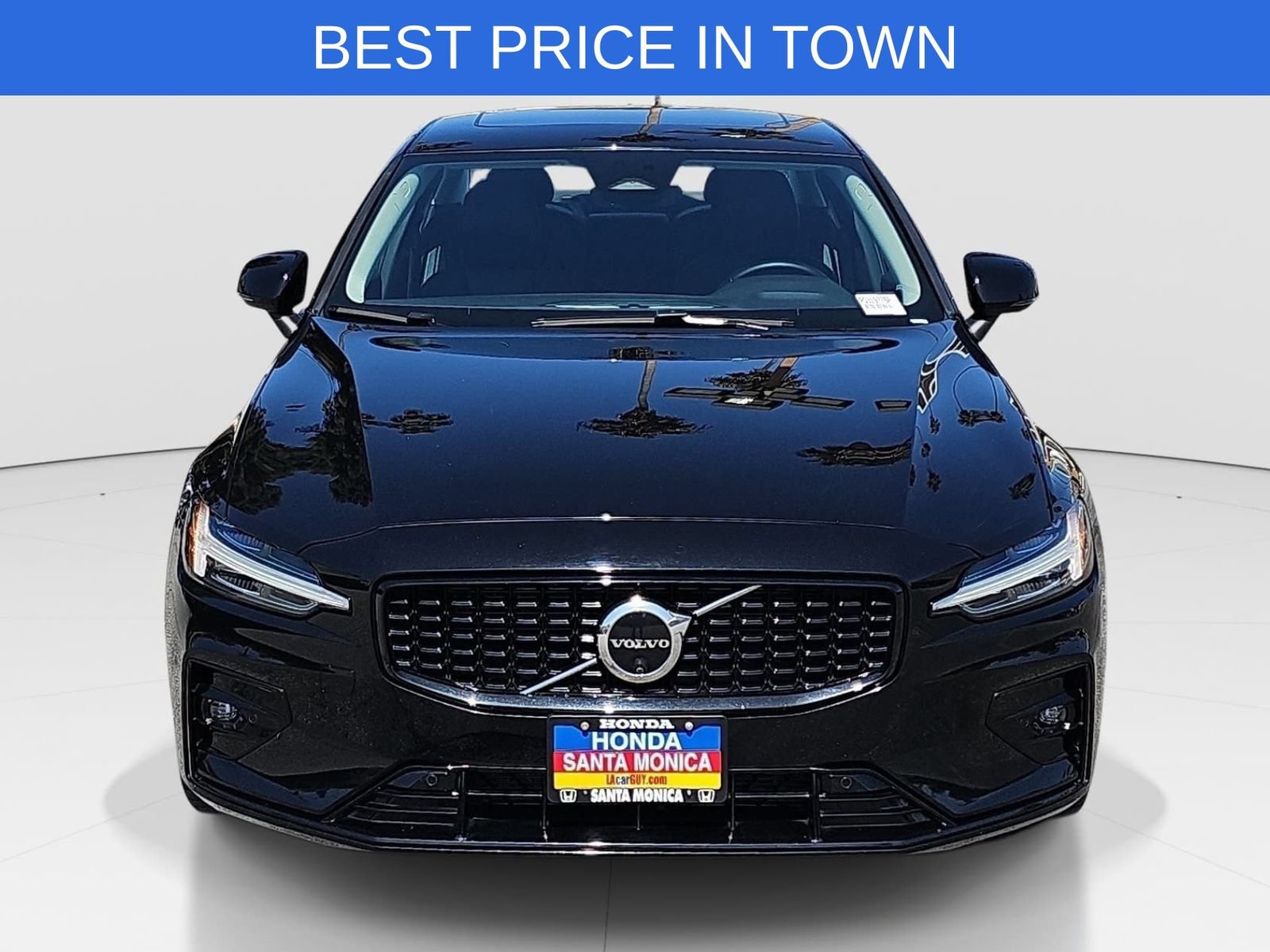 Used 2024 Volvo S60 B5 Plus FWD image 2