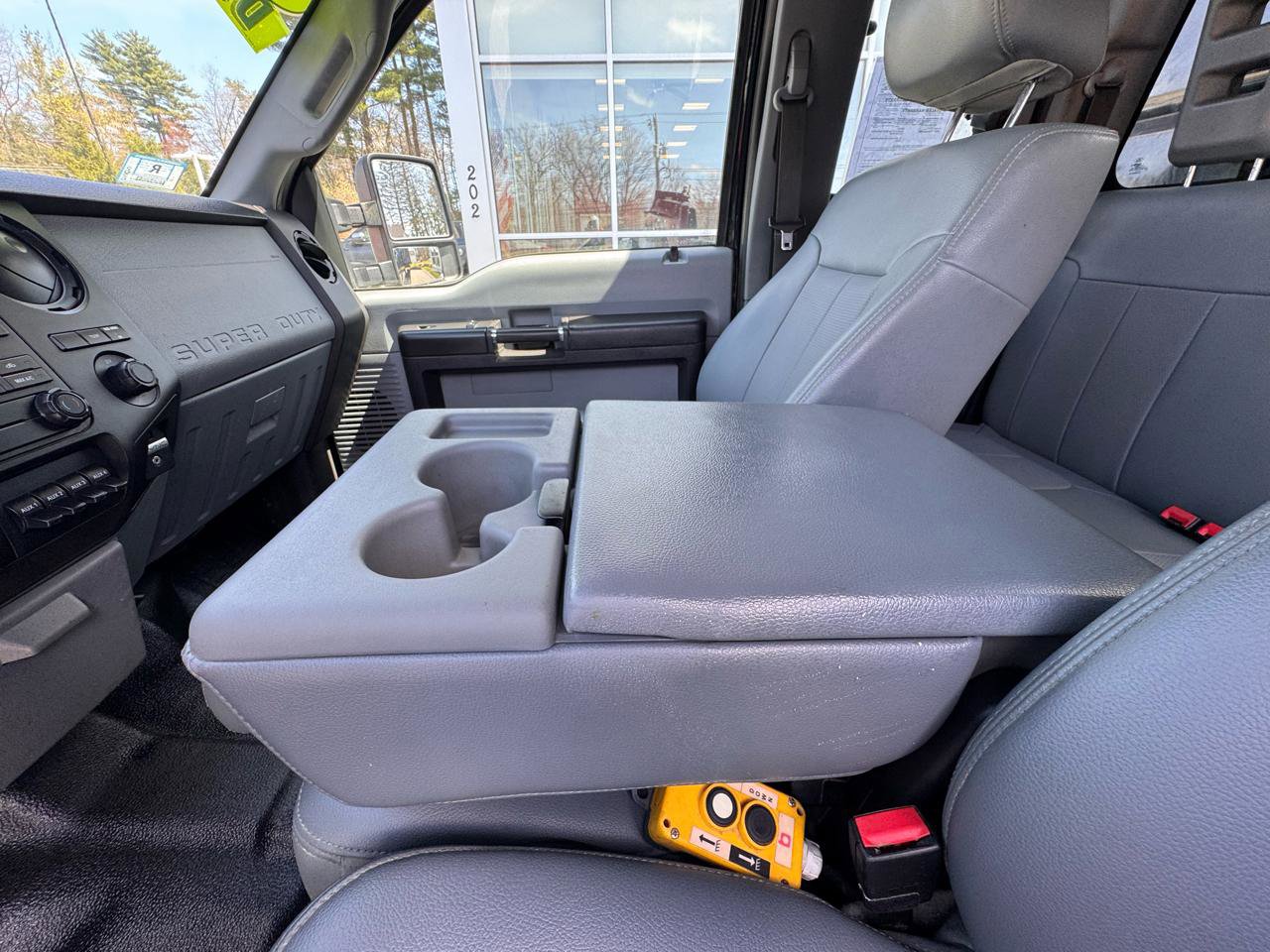 Used 2016 Ford F550 4x4 SuperCab Super Duty image 39