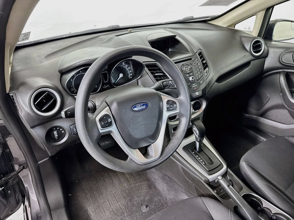 Used 2018 Ford Fiesta SE w/ Cold Weather Package FWD image 9