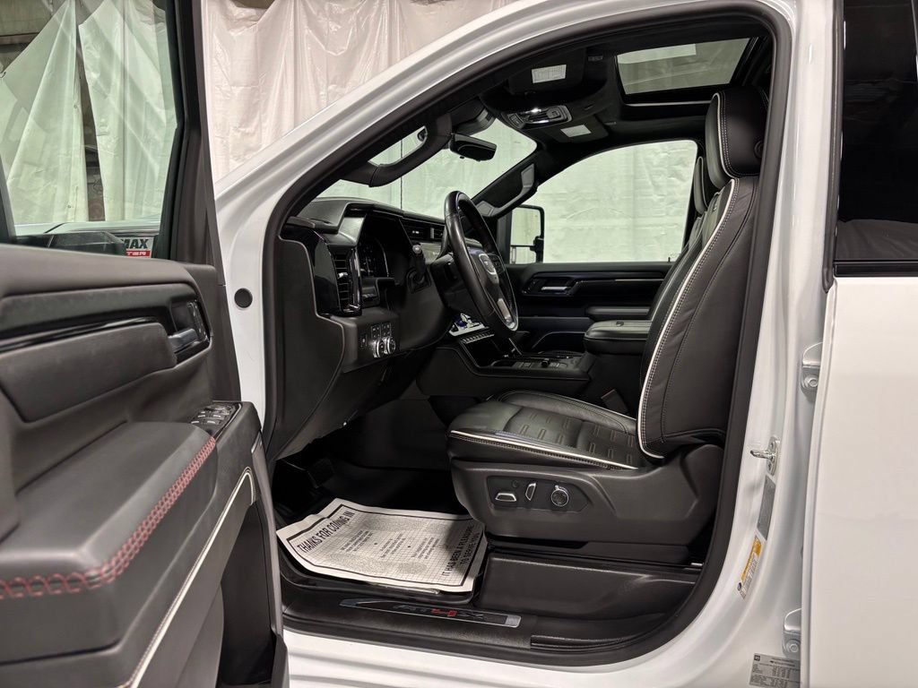 Used 2026 GMC Sierra 2500 AT4X AWD/4WD image 10