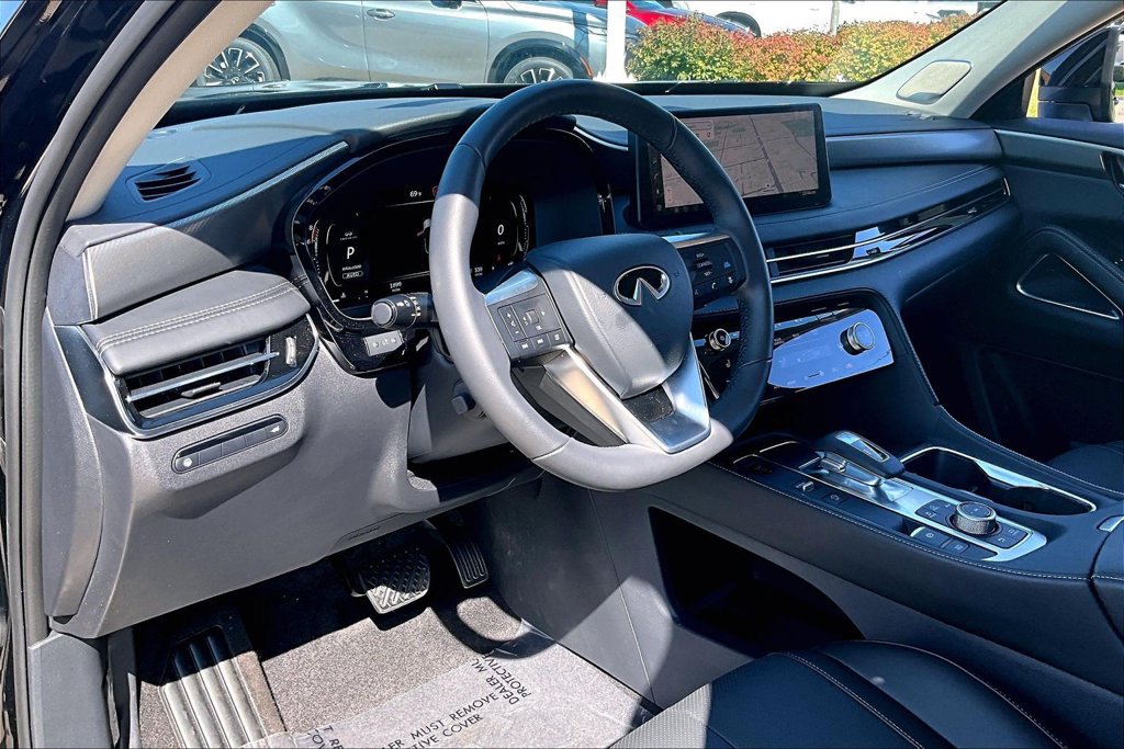 Certified 2027 INFINITI QX60 Luxe w/ Cargo Package AWD/4WD image 16