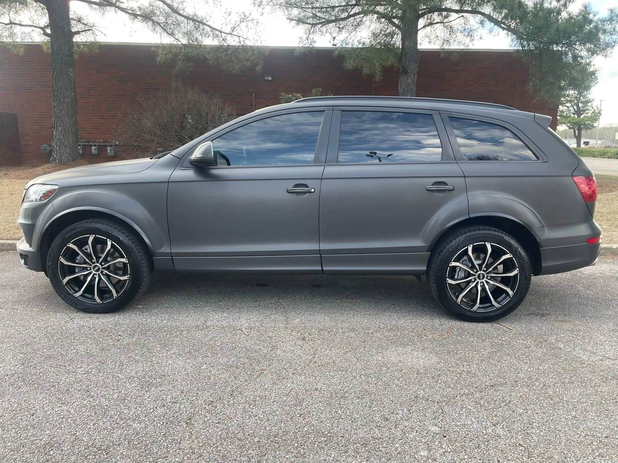 Used 2015 Audi Q7 TDI Prestige w/ Prestige Package image 2