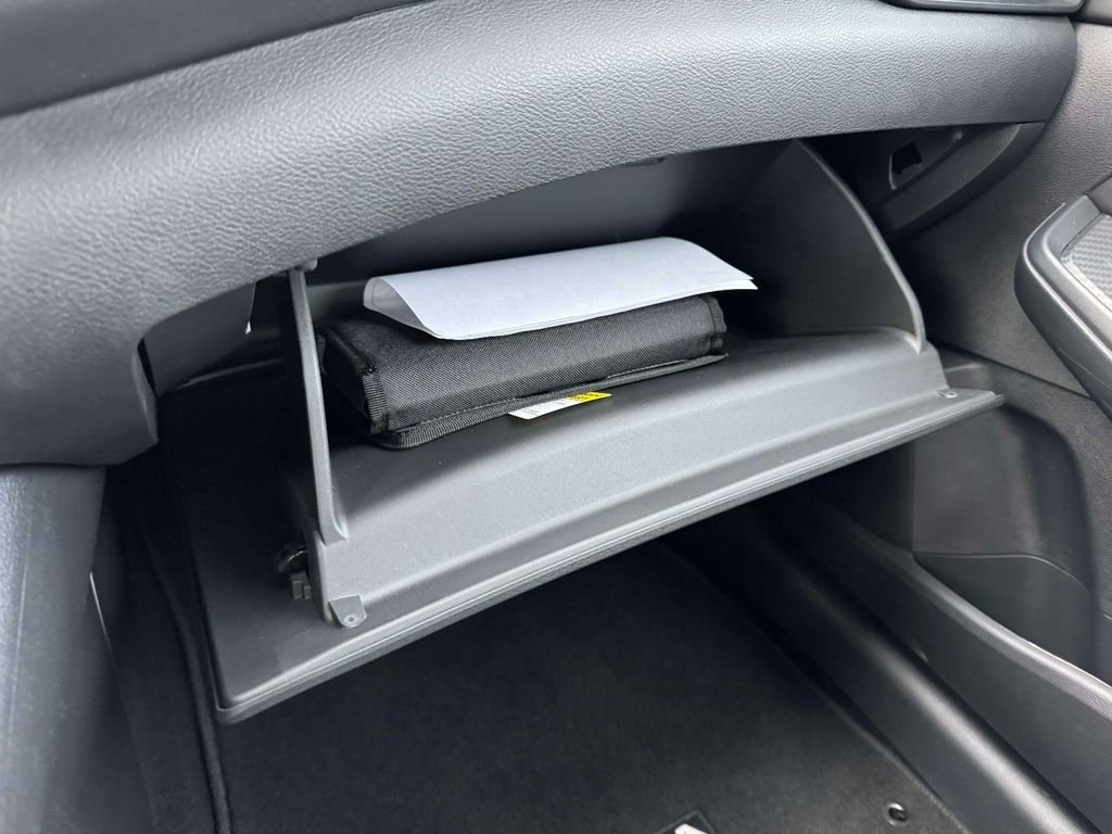 Certified 2025 Nissan Sentra S FWD image 32