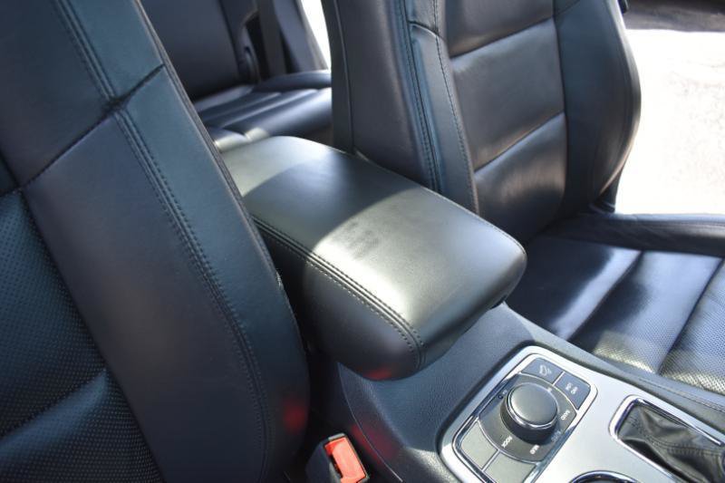 Used 2020 Jeep Grand Cherokee Limited w/ Luxury Group II AWD/4WD image 17