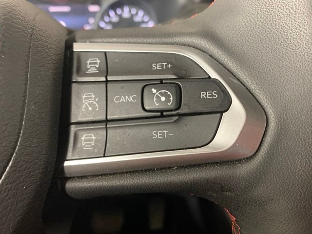 Used 2024 Jeep Compass Trailhawk w/ Trailhawk Convenience Group AWD/4WD image 32