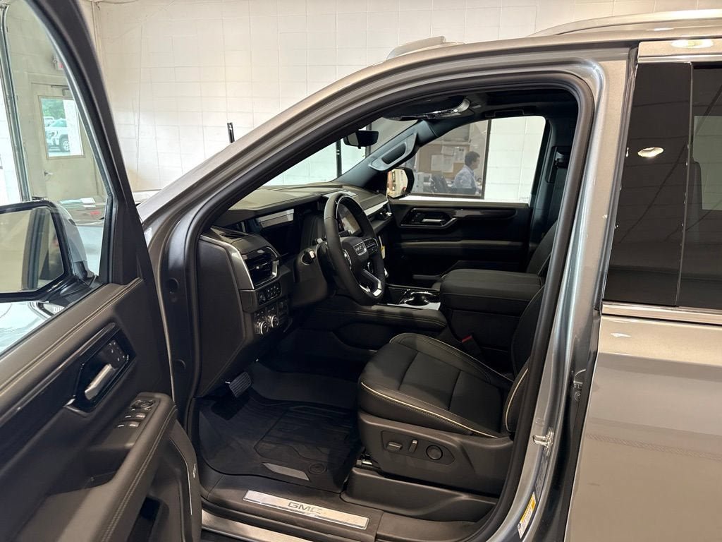 New 2026 GMC Yukon XL Elevation w/ Elevation Premium Package AWD/4WD image 24