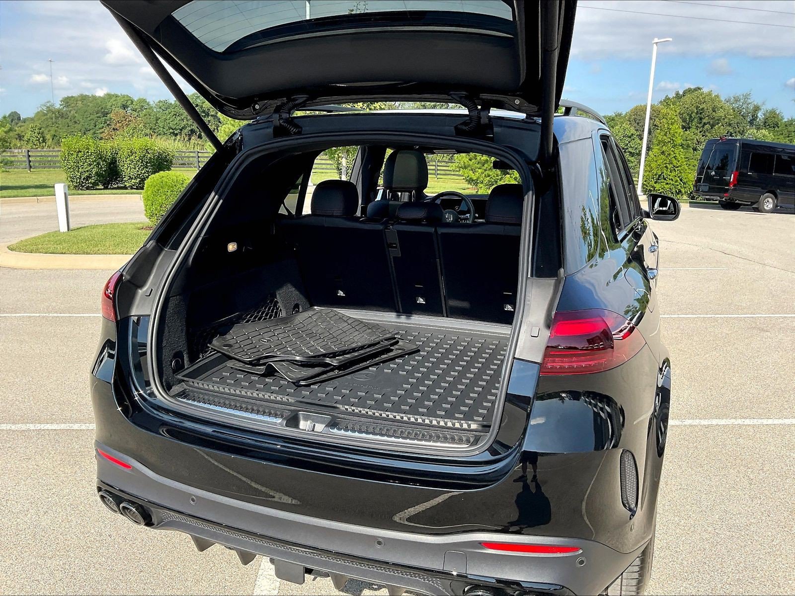 Certified 2024 Mercedes-Benz GLE 53 AMG 4MATIC image 40
