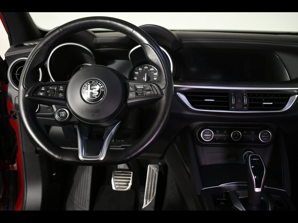Used 2022 Alfa Romeo Stelvio Ti image 15