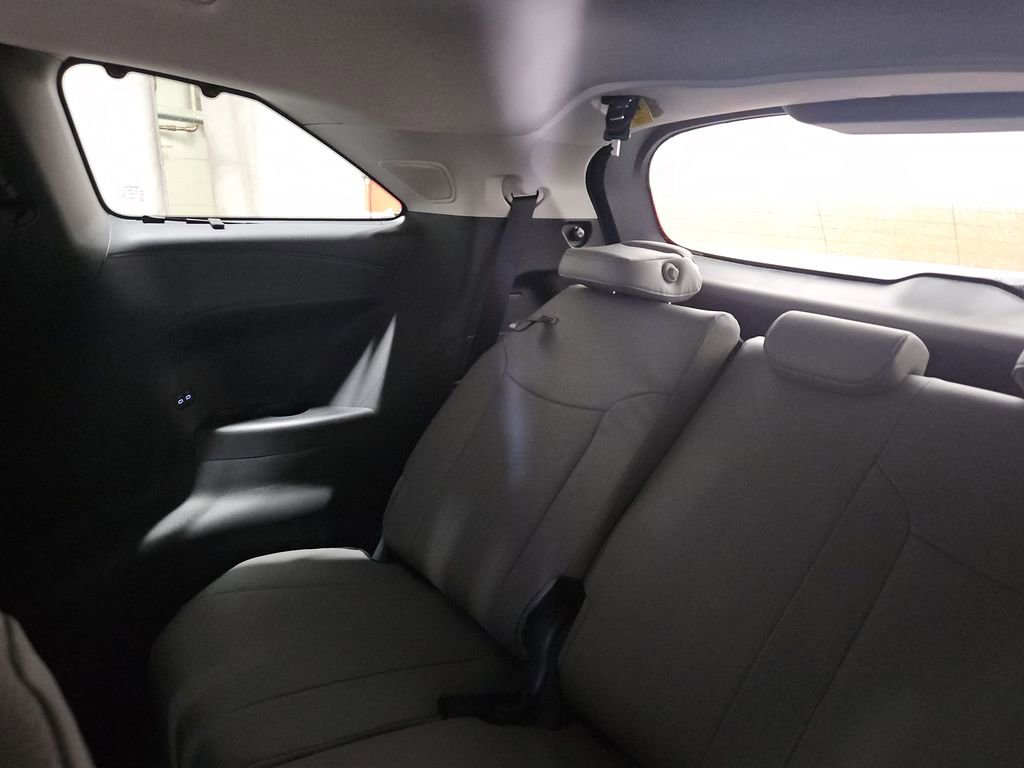 New 2026 Toyota Sienna XLE image 28