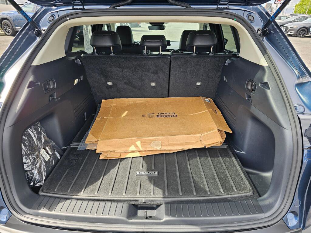 Used 2025 MAZDA CX-50 AWD 2.5 S w/ Weather Package image 17