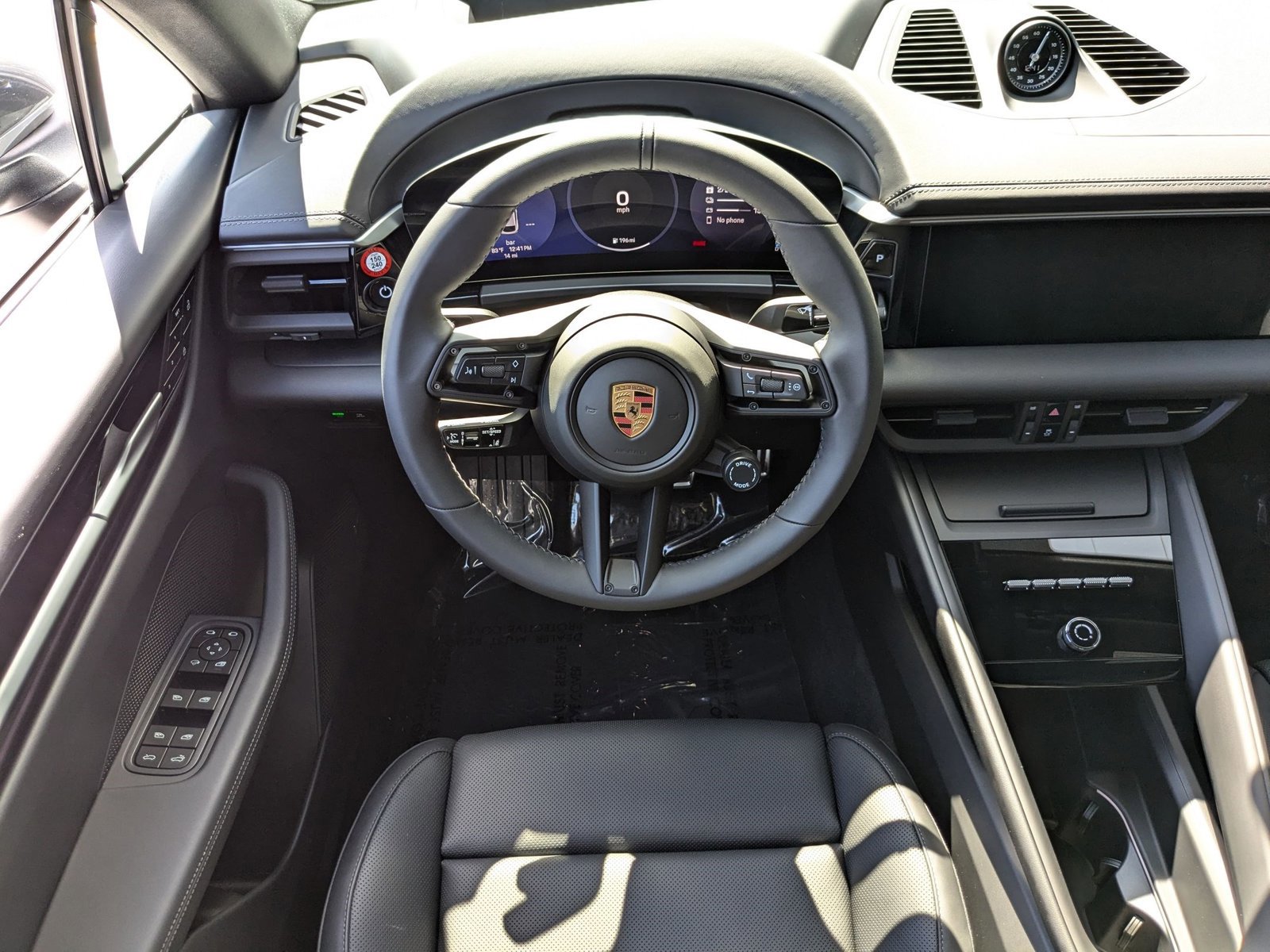 New 2025 Porsche Macan 4S Electric image 15