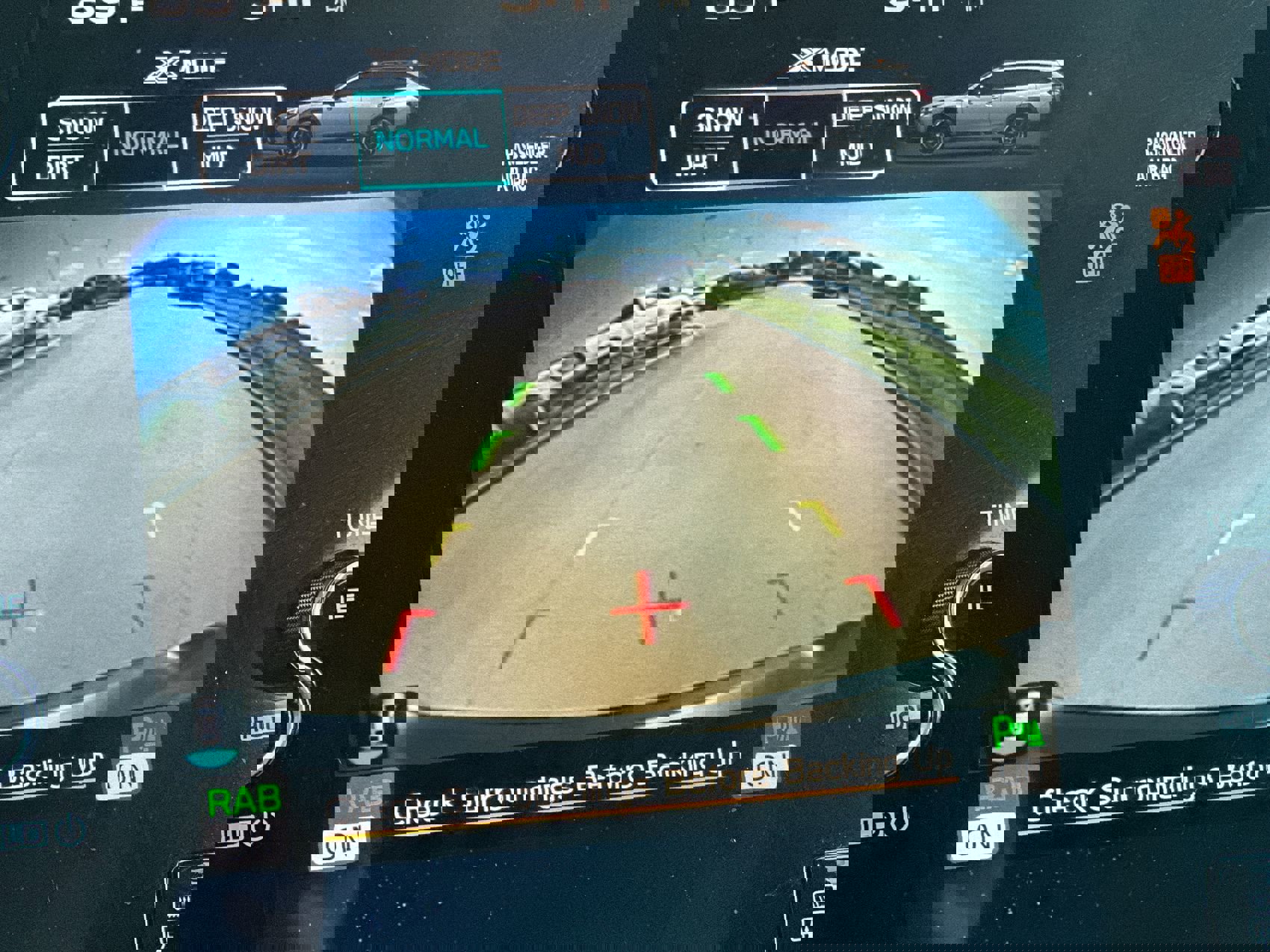 Used 2022 Subaru Outback Wilderness image 17