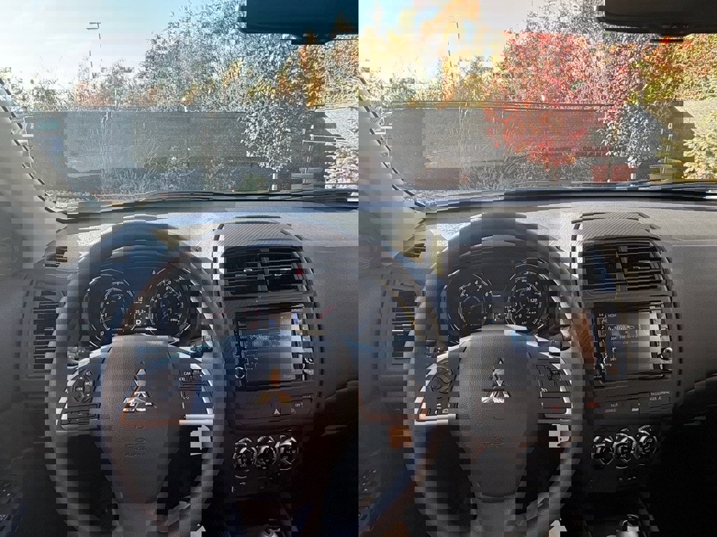 New 2025 Mitsubishi Outlander Sport ES image 23