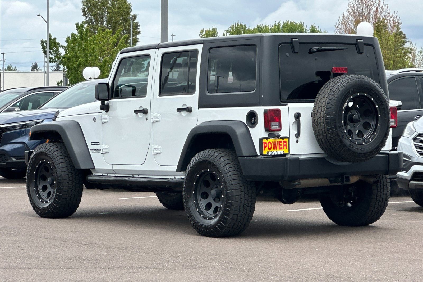 Used 2012 Jeep Wrangler Unlimited Sport AWD/4WD image 6