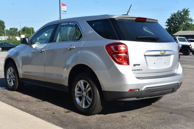 Used 2017 Chevrolet Equinox LS FWD image 12