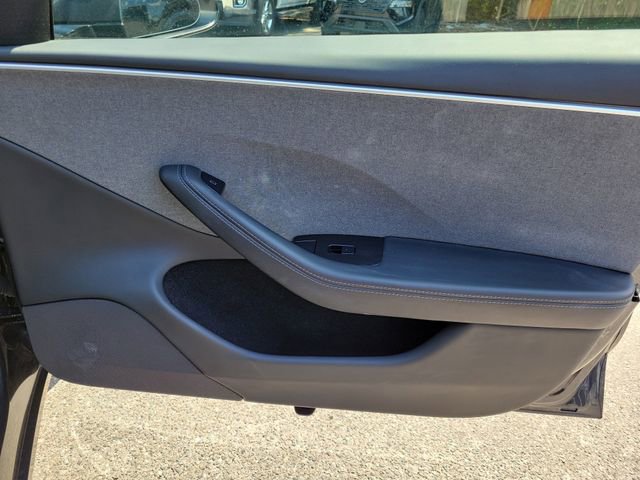 Used 2025 Tesla Model 3 Long Range RWD image 30