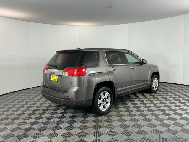 Used 2010 GMC Terrain SLE image 5