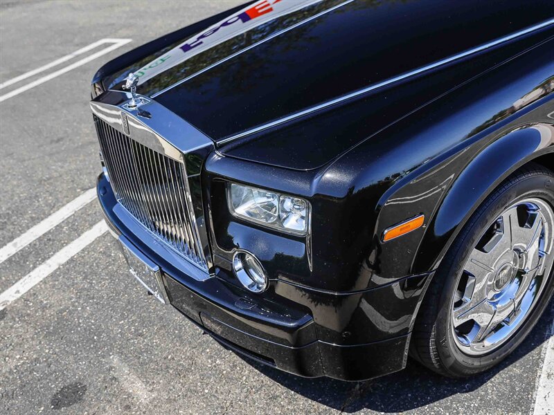 Used 2009 Rolls-Royce Phantom Sedan image 12