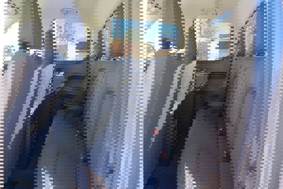 Used 2022 Chevrolet Colorado LT w/ Safety Package image 33