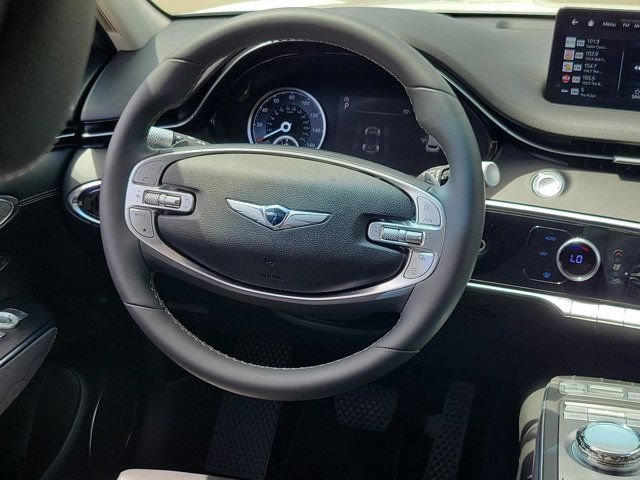 Used 2023 Genesis GV70 2.5T w/ Advanced Package AWD/4WD image 19