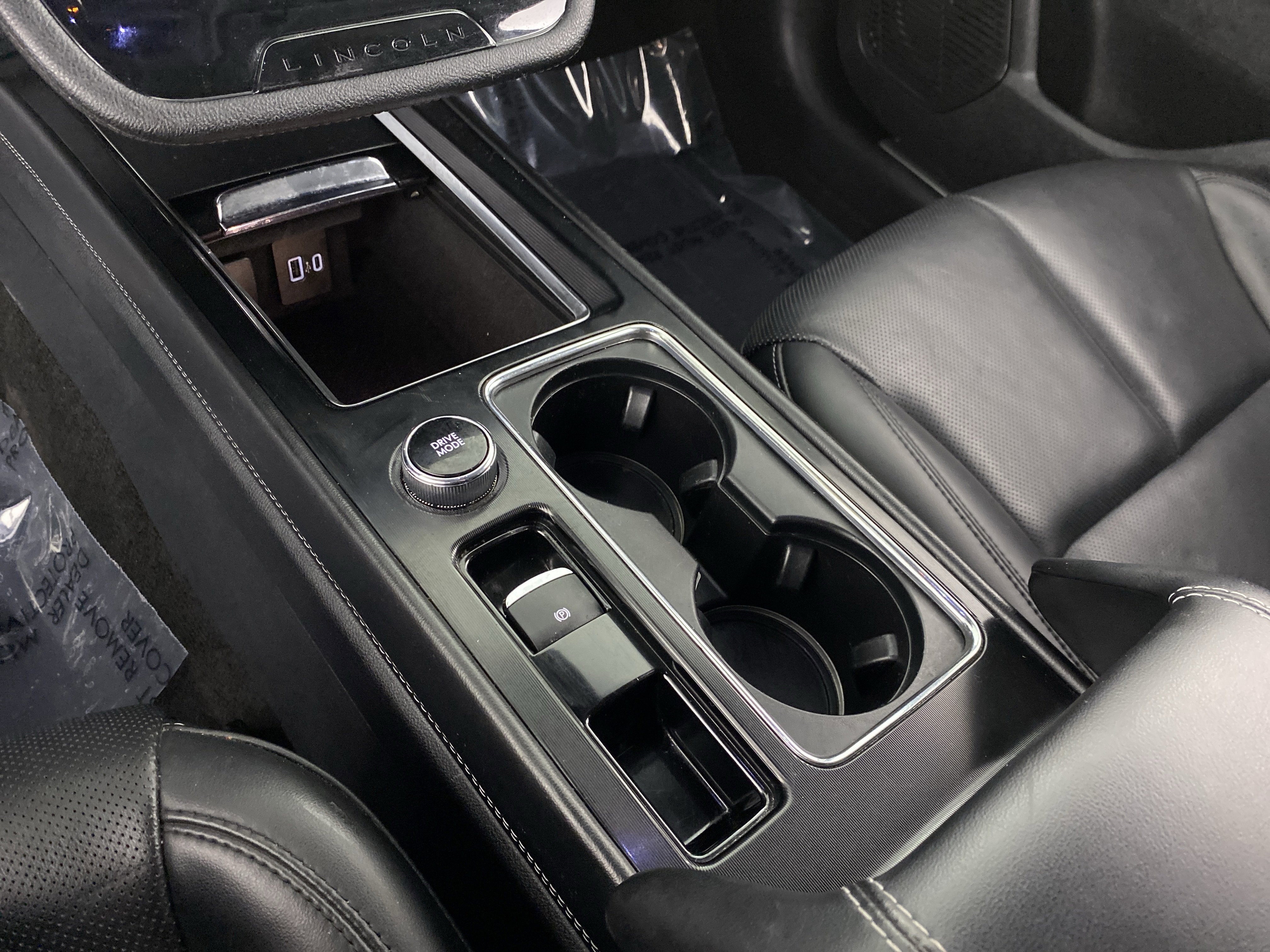 Used 2020 Lincoln Corsair AWD w/ Equipment Group 101A image 30