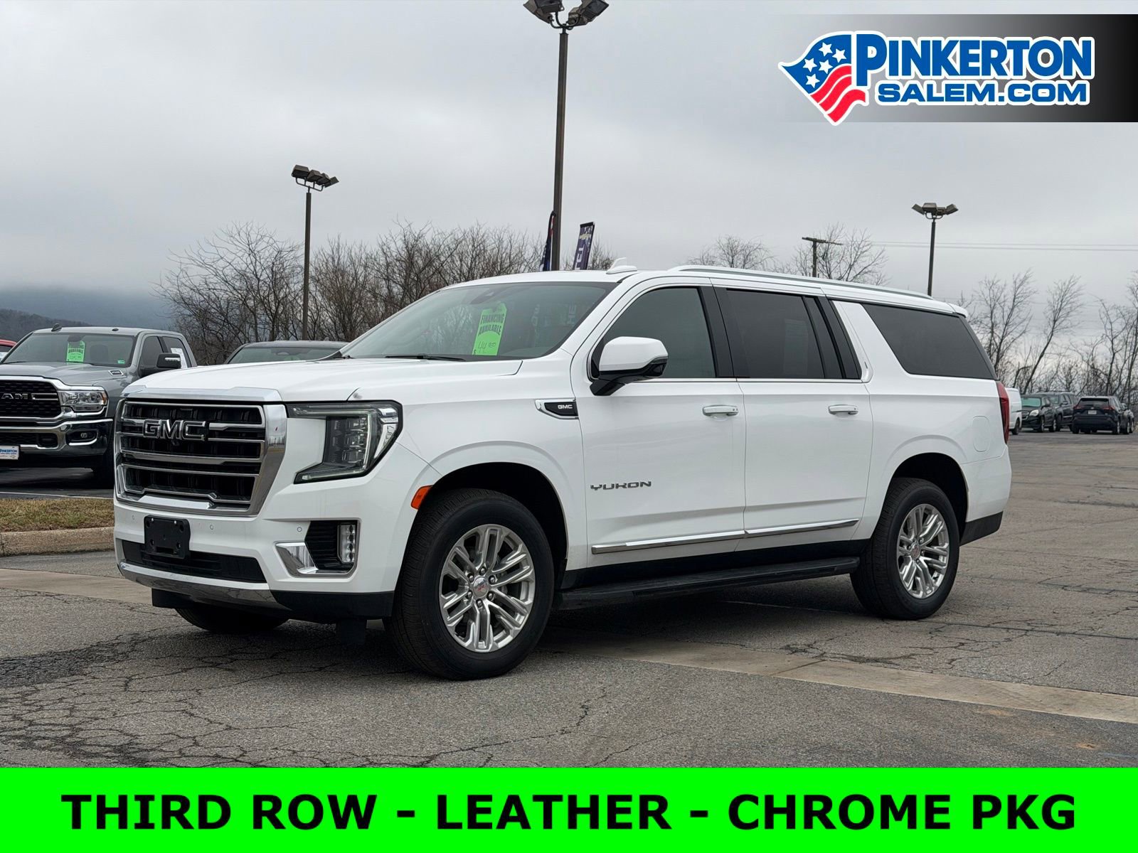Used 2022 GMC Yukon XL SLT w/ SLT Premium Package AWD/4WD image 2