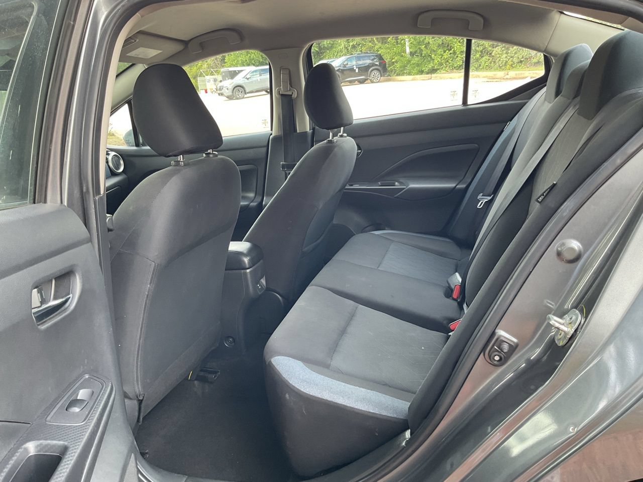 Used 2023 Nissan Versa SV FWD image 9