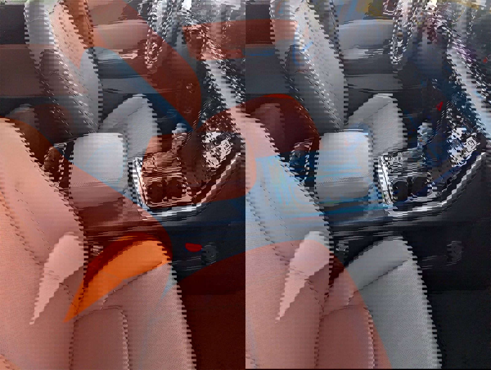 Used 2024 Kia Carnival SX image 11