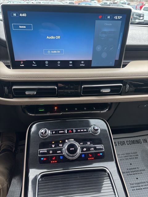 Used 2023 Lincoln Nautilus Reserve w/ Equipment Group 201A image 10